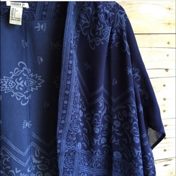 Beautiful Boho-Chic Shrug - Picture 3 of 5